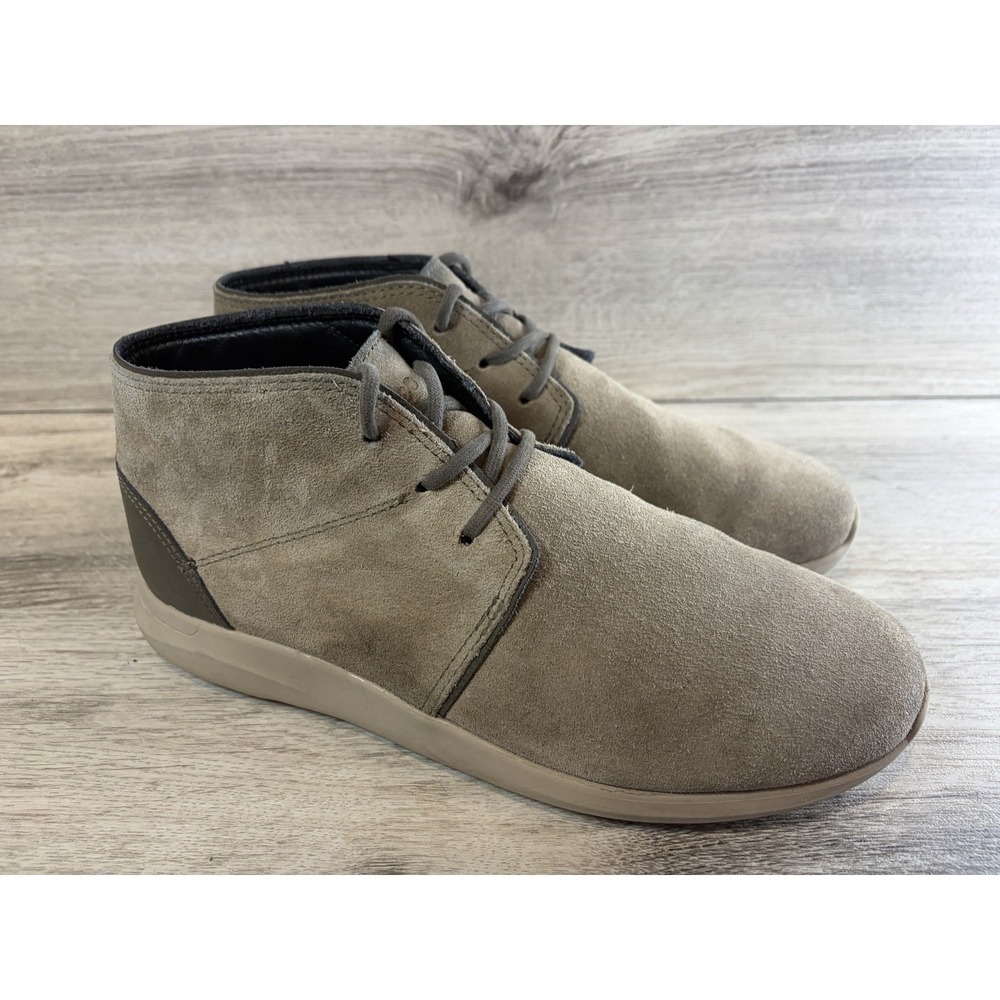 Crocs Men's Kinsale Chukka Boots Beige Size 10 Suede Leather Mid Comfort Shoes